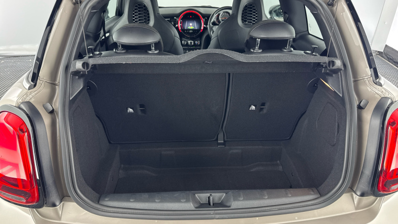 MINI Hatchback 1.5 Cooper Sport 3dr Auto Petrol Hatchback